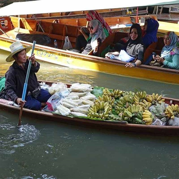 آشنایی با بازار شناور «آب فاوا» در تایلند