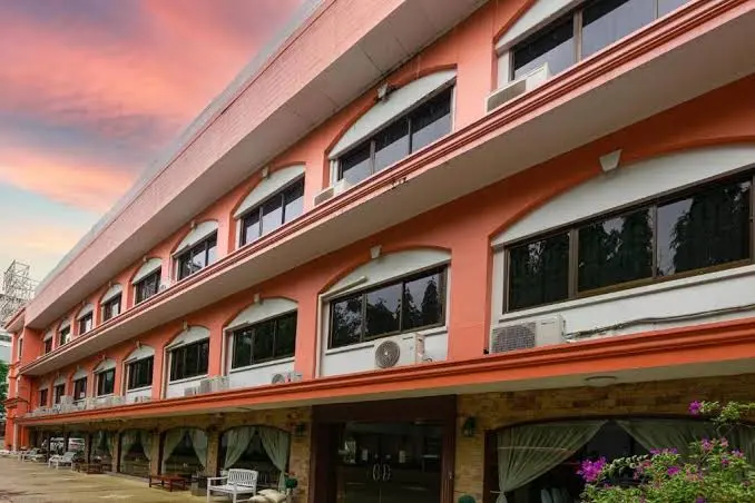 p j watergate hotel